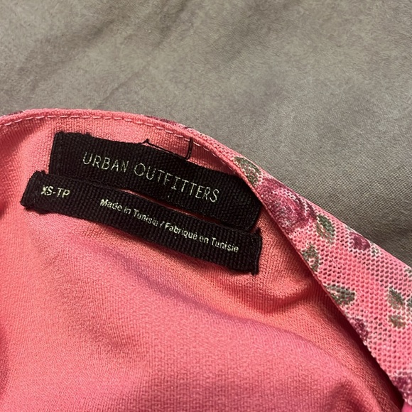 Pink floral mini babydoll dress with spaghetti straps - Picture 3 of 3